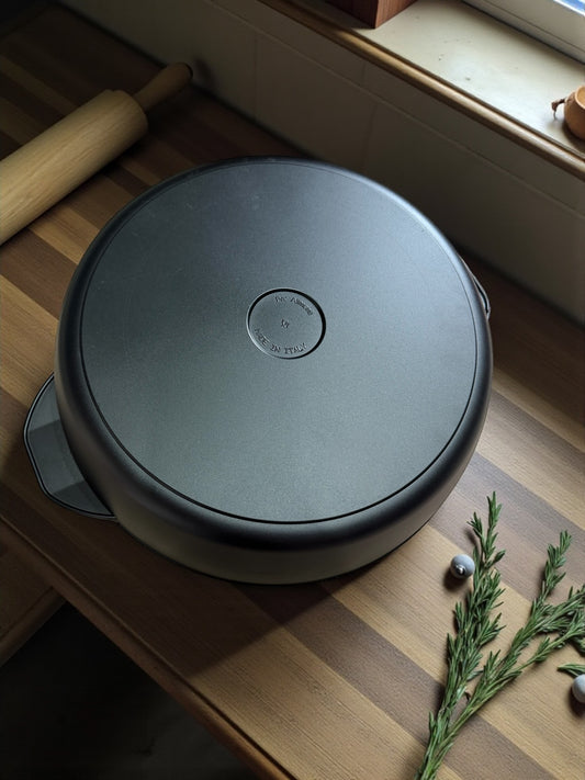 Padella DUO In Pietra Lavica 32 cm Made in Italy Antiaderente Antigraffio per gas e forno + pinza